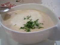 Чесночный суп с луком порей и картофелем